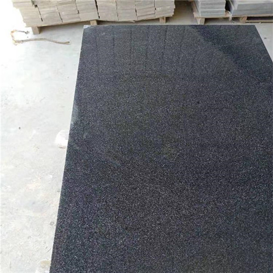 選擇室外芝麻灰石材，打造高品質(zhì)庭院環(huán)境(圖1)