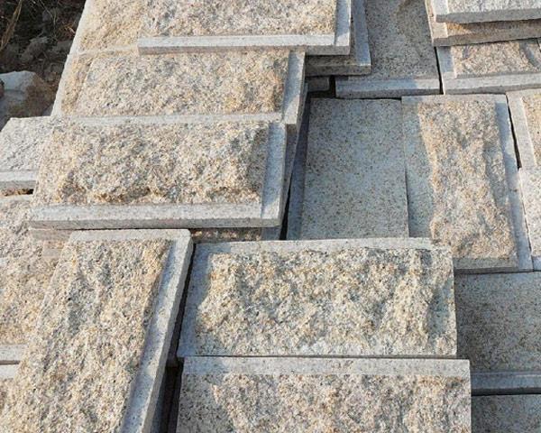 黃銹石外墻干掛：時(shí)尚與質(zhì)感兼具的建筑裝飾材料(圖3)