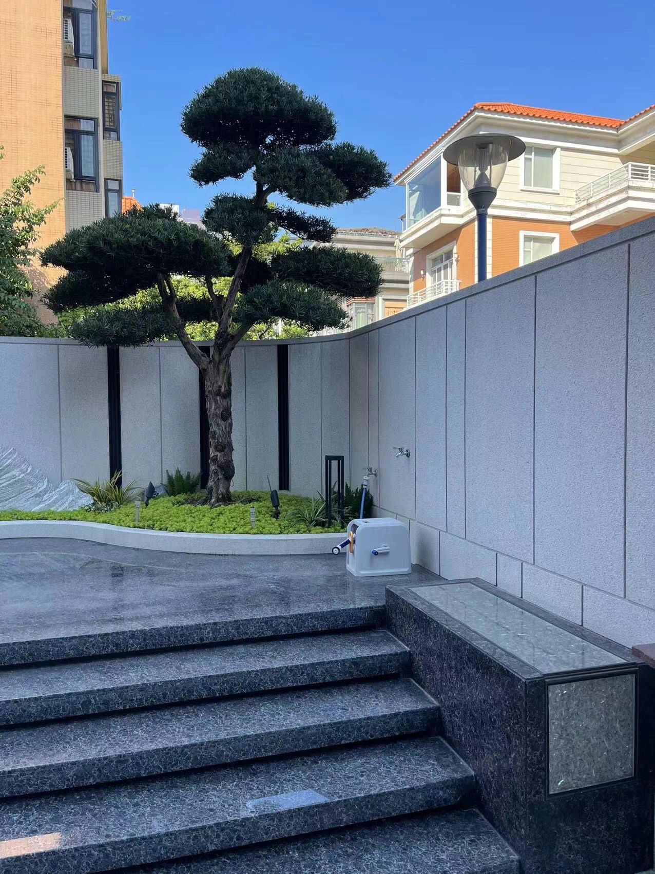 大理石室外廣場(chǎng)，盡顯貴族般的尊貴與奢華