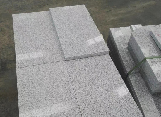 石材厚薄的優(yōu)缺點(diǎn)？不是越厚越好也不是越薄越好