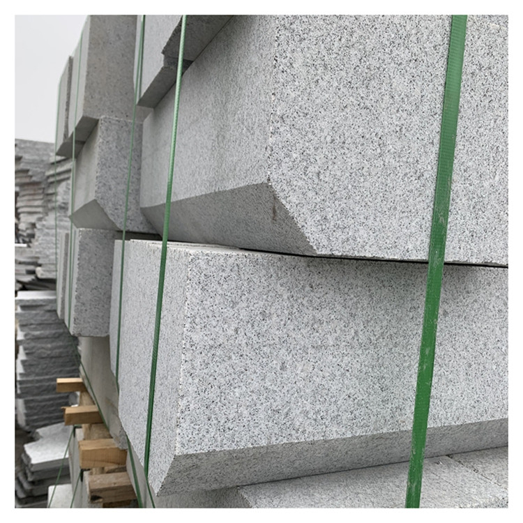 地鋪石300×600價(jià)格與鋪裝面積